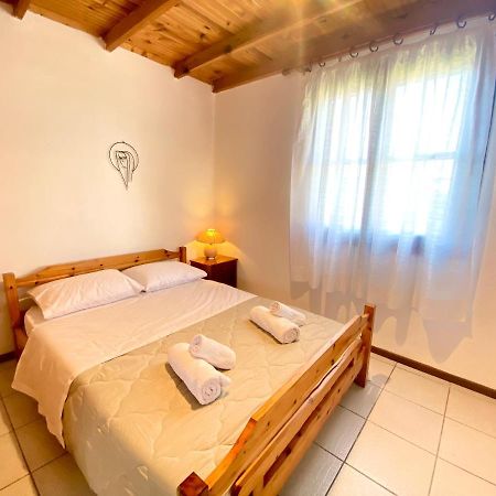 Meltemi Rock House Villa Kalandra ภายนอก รูปภาพ