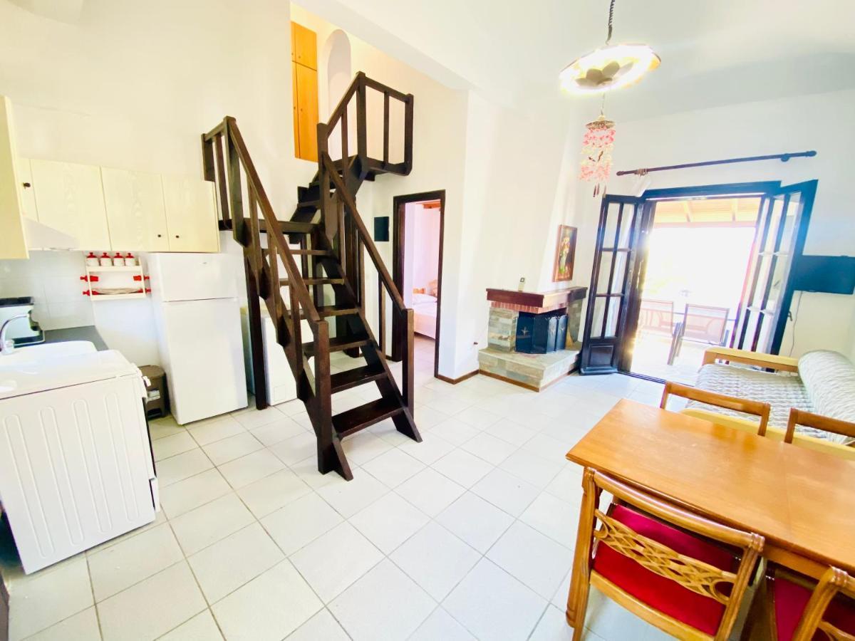 Meltemi Rock House Villa Kalandra ภายนอก รูปภาพ