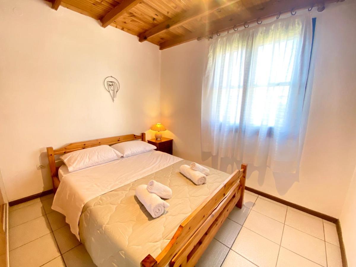 Meltemi Rock House Villa Kalandra ภายนอก รูปภาพ