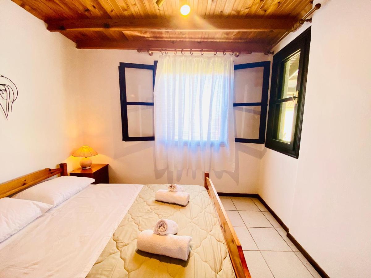 Meltemi Rock House Villa Kalandra ภายนอก รูปภาพ